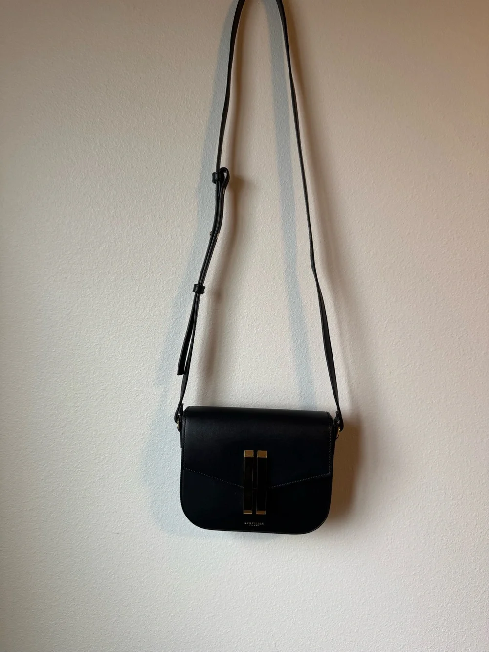 DEMEILLER Vancouver Black Leather Crossbody Bag with Gold Hardware NWT - Picture 10 of 11